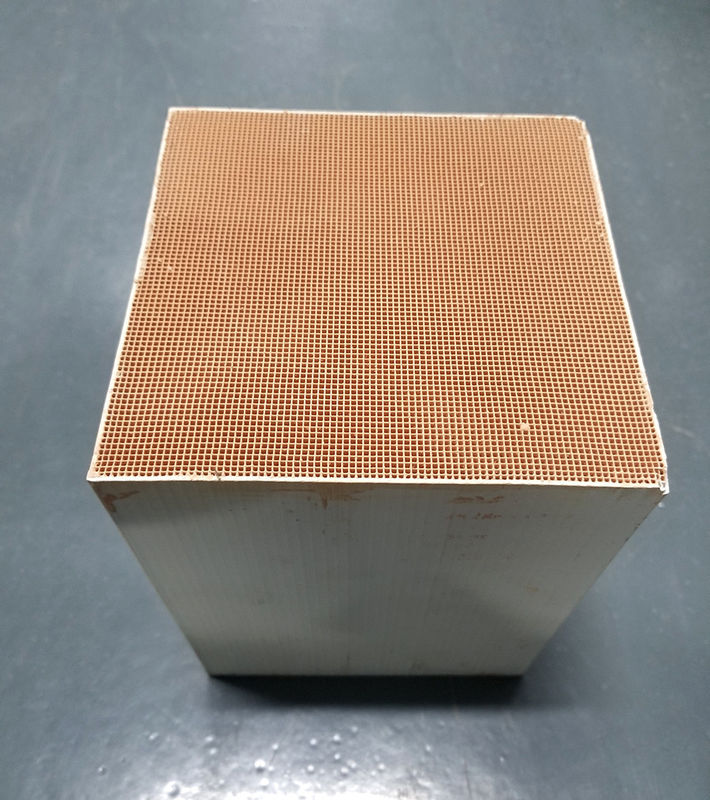 دیگ افترمارکت Denox SCR Catalyst Substrate Coating Cpsi 100 200 300 400 Cordierite Biogas